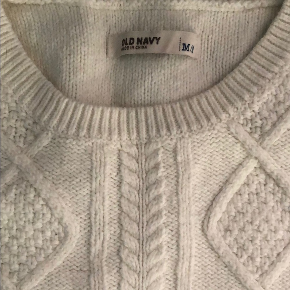 OLD NAVY SWEATER